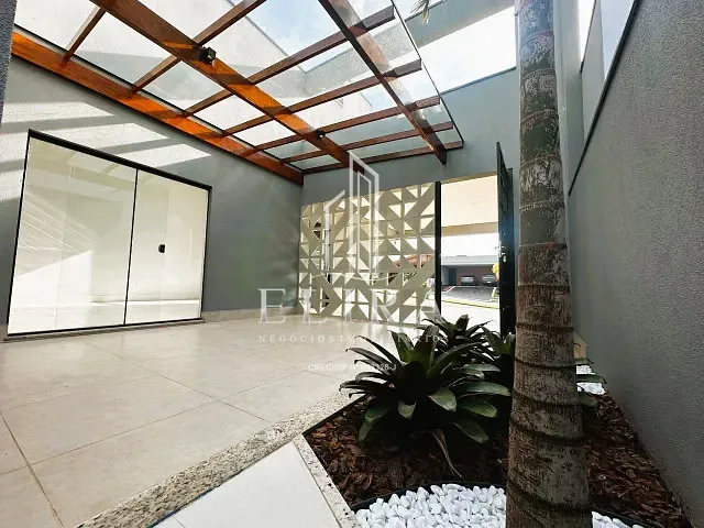 Casa 3 quartos e 5 banheiros, à venda, no bairro Jardim Recanto das Águas em Nova Odessa