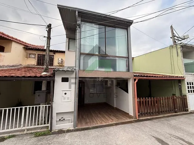 Casa com 118m² 2 quartos e 3 banheiros, à venda ou para alugar, no bairro Jardim Alvorada em Nova Iguaçu