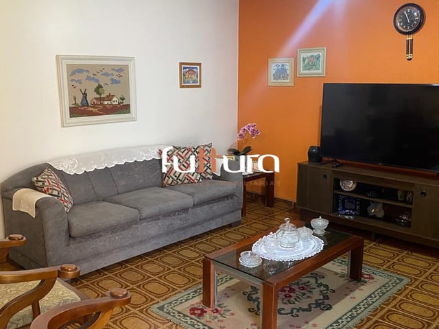 Casa com 647m², à venda, no bairro Setor Marista em Goiânia