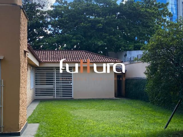 Casa com 647m², à venda, no bairro Setor Marista em Goiânia