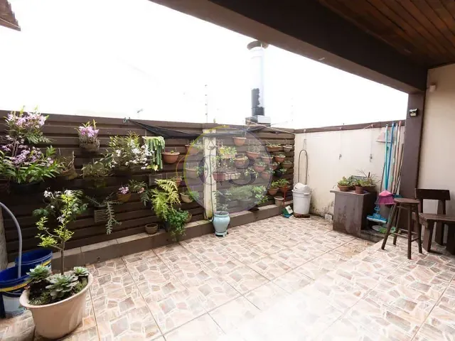 Casa 5 quartos e 3 banheiros, à venda, no bairro Três Vendas em Pelotas