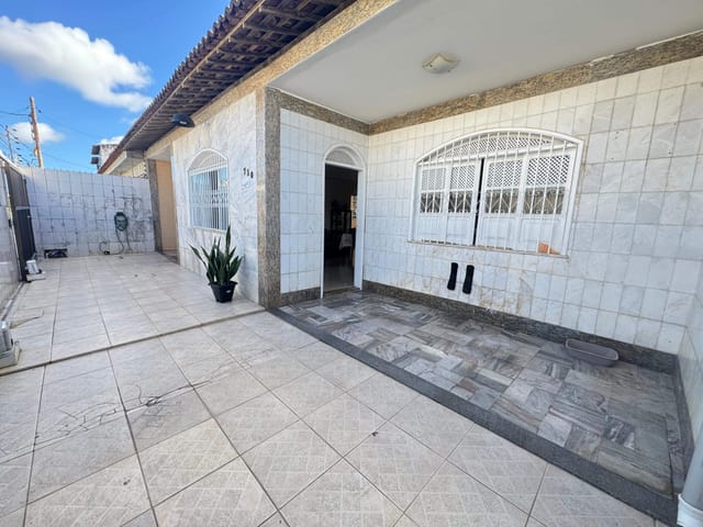 Casa 9 quartos e 5 banheiros, para alugar, no bairro Inácio Barbosa em Aracaju