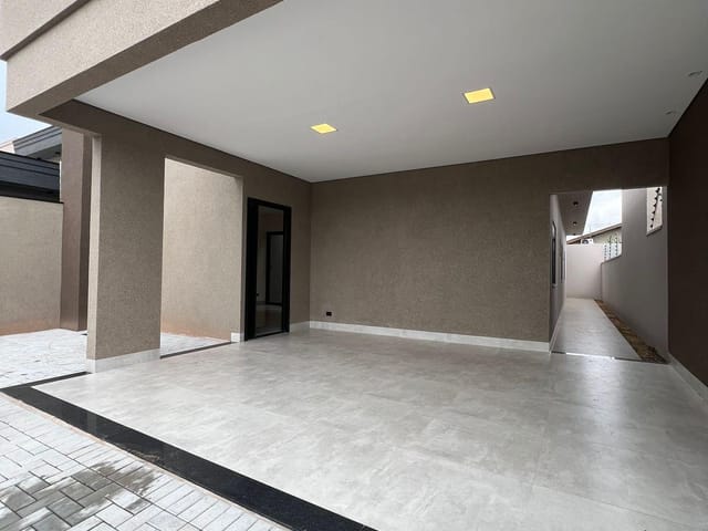 Casa com 262m² 3 quartos e 1 banheiro, à venda, no bairro Jardim Araguaia em Nova Mutum