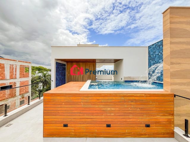 Casa 4 quartos e 5 banheiros, à venda, no bairro Recreio dos Bandeirantes em Rio de Janeiro