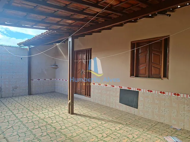 Casa 3 quartos e 2 banheiros, à venda, no bairro Zabelê em Vitória da Conquista