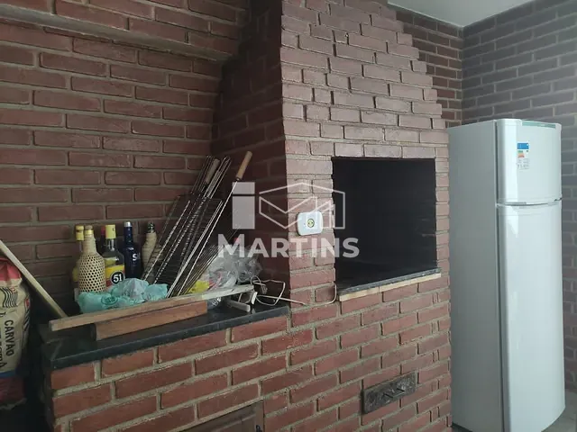 Casa 3 quartos e 5 banheiros, à venda, no bairro Jardim Pinheiros em São Paulo