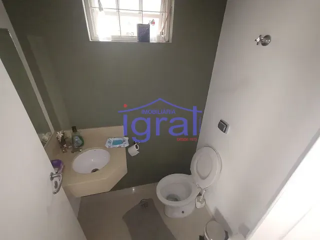 Casa 5 quartos e 4 banheiros, para alugar, no bairro Cidade Vargas em São Paulo