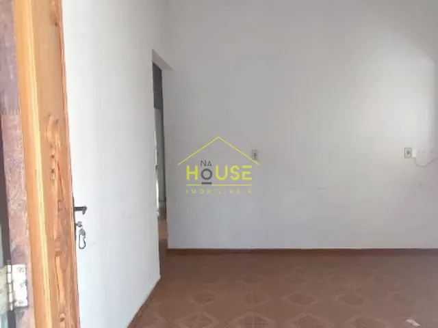 Casa com 350m², à venda, no bairro Pozzobon em Votuporanga