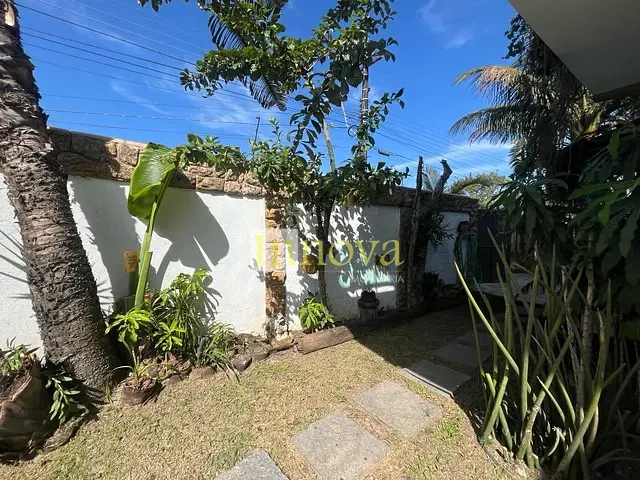 Casa com 360m² 3 quartos e 5 banheiros, à venda, no bairro Pontal de Santa Marina em Caraguatatuba