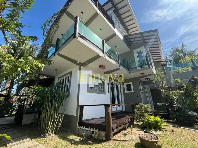 Casa com 360m² 3 quartos e 5 banheiros, à venda, no bairro Pontal de Santa Marina em Caraguatatuba