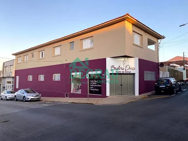 Casa 3 quartos e 1 banheiro, para alugar, no bairro Vila Santana em Itapeva