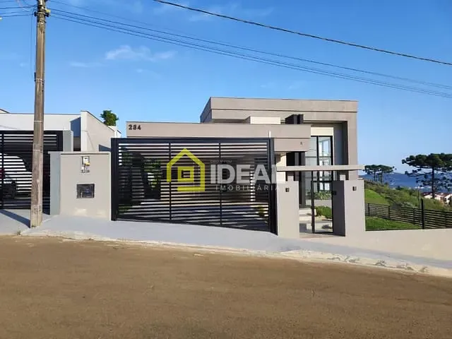 Casa 3 quartos e 3 banheiros, à venda, no bairro São Cristóvão em Concórdia