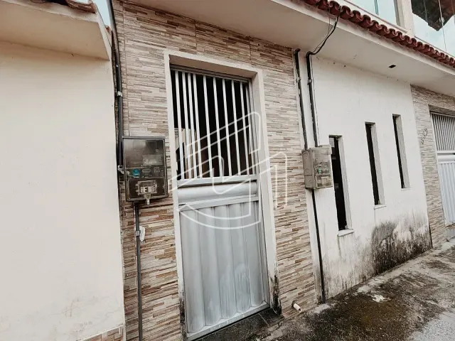 Casa 2 quartos e 2 banheiros, para alugar, no bairro Cidade Nova em Ananindeua