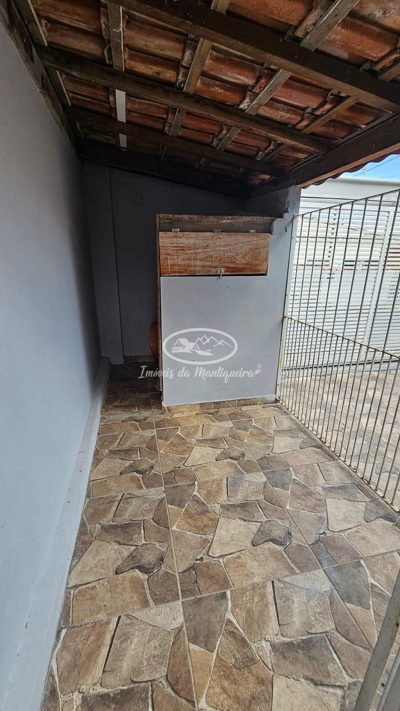 Casa à venda com 3 quartos, 275m² - Foto 3