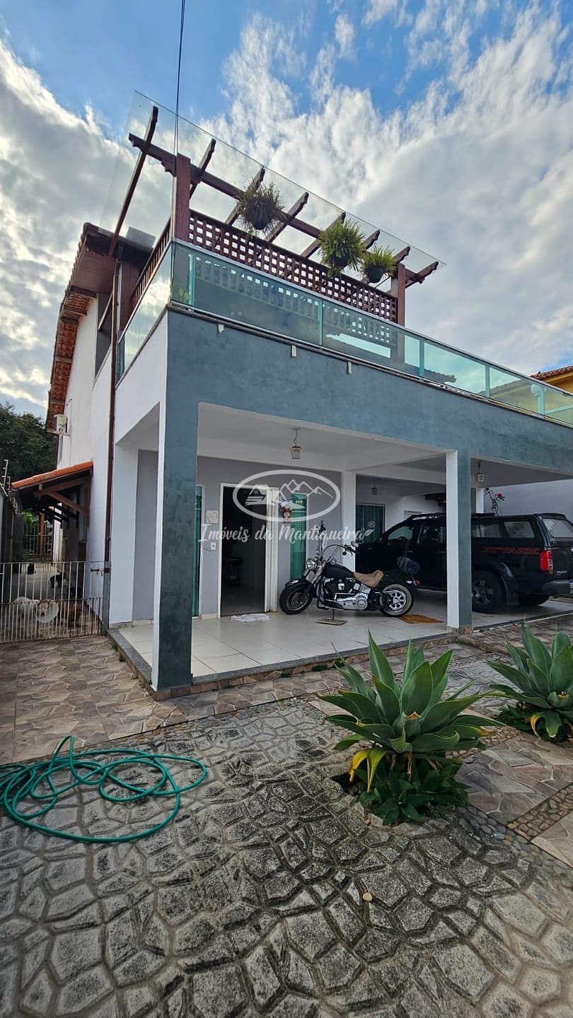 Casa à venda com 3 quartos, 275m² - Foto 2