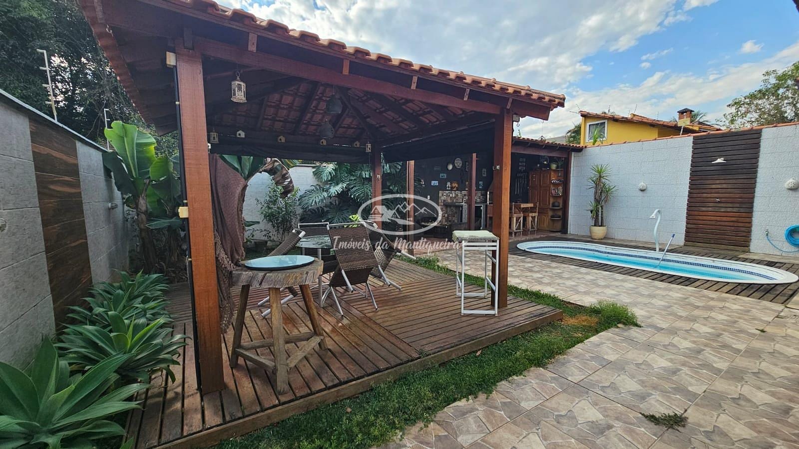 Casa à venda com 3 quartos, 275m² - Foto 8