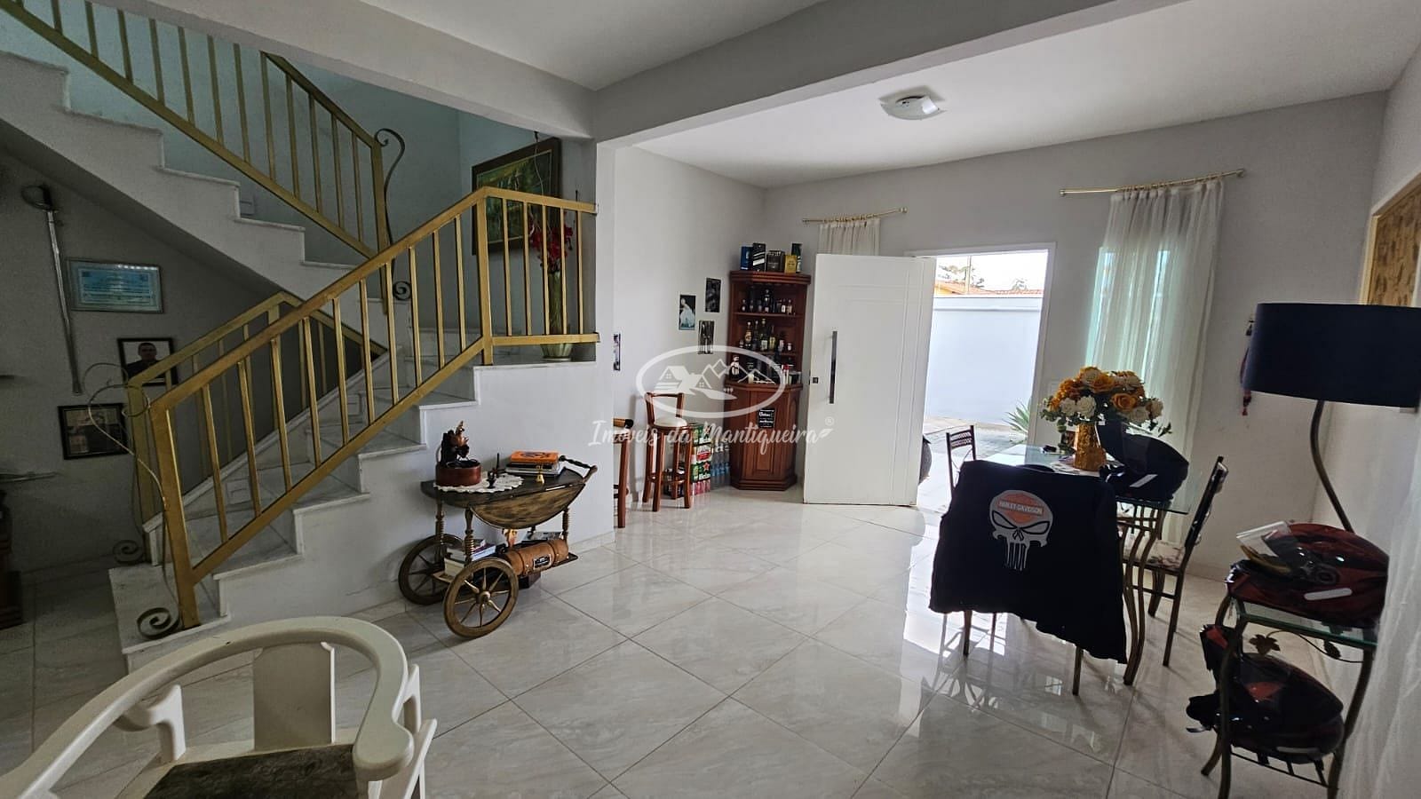 Casa à venda com 3 quartos, 275m² - Foto 30