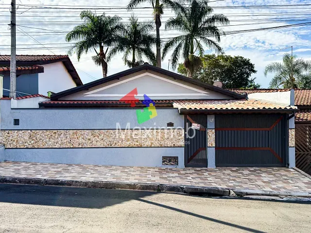 Casa com 220m² 2 quartos e 2 banheiros, à venda, no bairro Jardim Macucos em Itapira