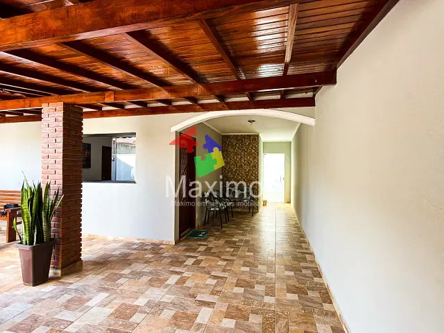 Casa com 220m² 2 quartos e 2 banheiros, à venda, no bairro Jardim Macucos em Itapira