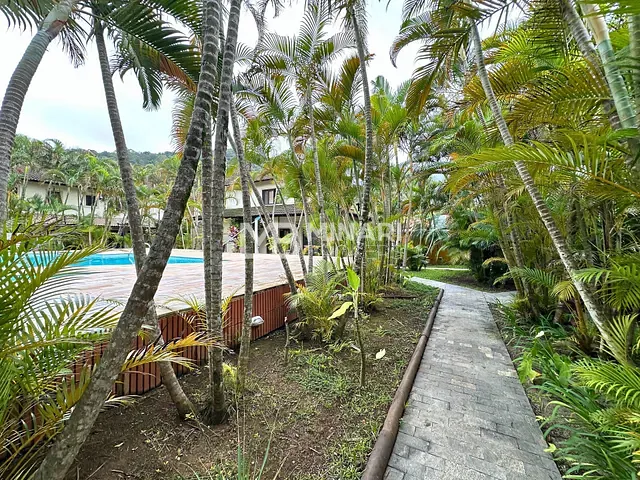 Casa 3 quartos e 2 banheiros, à venda, no bairro Paúba em São Sebastião