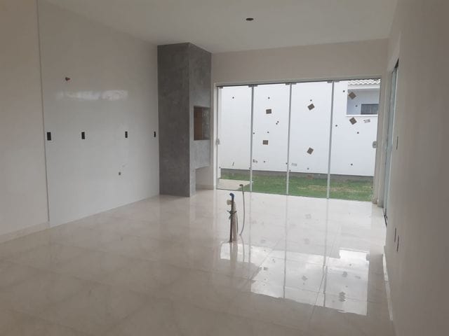 Foto do Casa - Linda casa de 3 dormitórios  com suíte a venda no Vale Verde em Palhoça, não perca esta oportunidade! | Michelli Lima da Silva