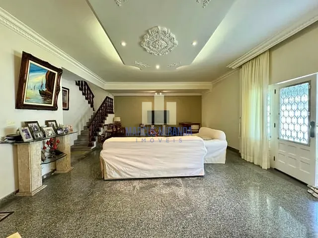 Casa com 600m² 6 quartos e 7 banheiros, à venda, no bairro Barra da Tijuca em Rio de Janeiro