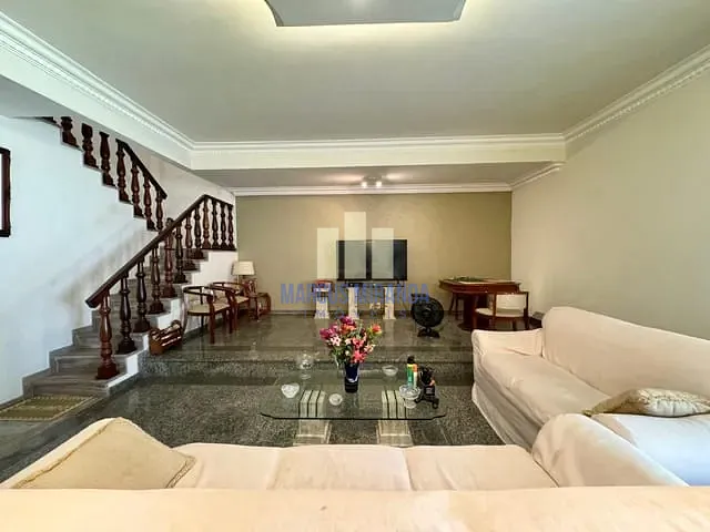 Casa com 600m² 6 quartos e 7 banheiros, à venda, no bairro Barra da Tijuca em Rio de Janeiro