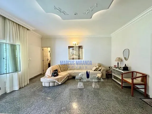 Casa com 600m² 6 quartos e 7 banheiros, à venda, no bairro Barra da Tijuca em Rio de Janeiro