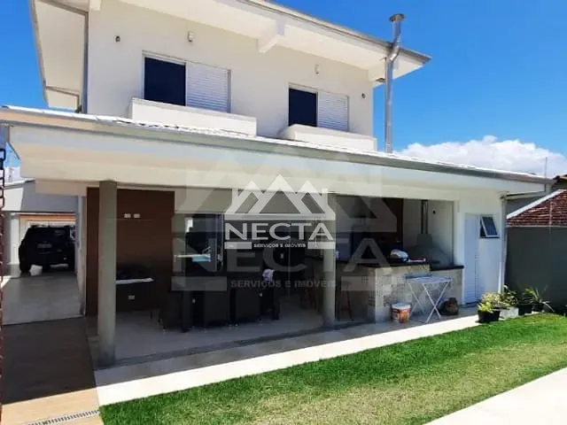 Casa com 360m² 4 quartos e 4 banheiros, à venda, no bairro Jardim Britania em Caraguatatuba