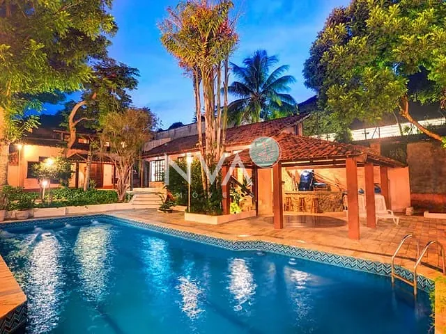 Casa com 900m² 5 quartos e 5 banheiros, à venda, no bairro Jardim Botânico em Rio de Janeiro