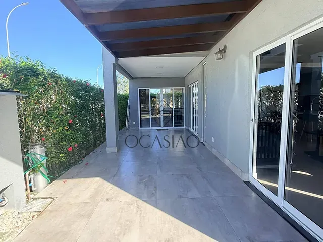 Casa 3 quartos e 3 banheiros, para alugar, no bairro São Judas Tadeu em Balneário Camboriú