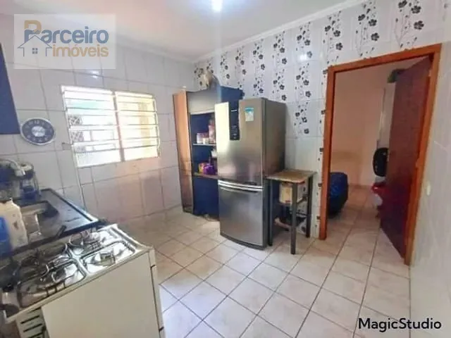 Casa 4 quartos e 2 banheiros, à venda, no bairro Jardim Helena em São Paulo