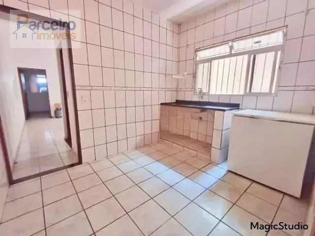 Casa 4 quartos e 2 banheiros, à venda, no bairro Jardim Helena em São Paulo