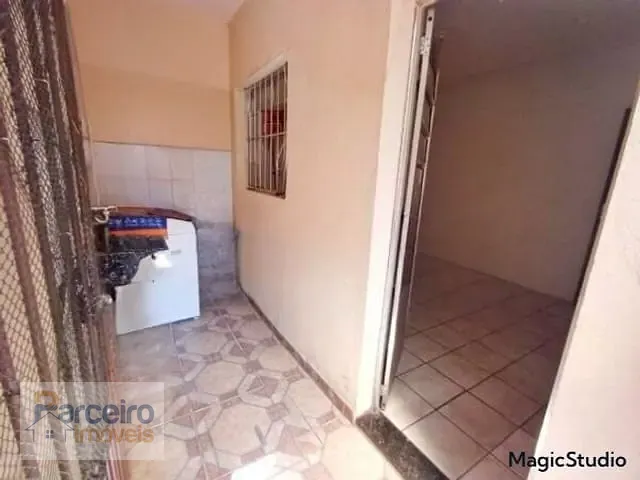 Casa 4 quartos e 2 banheiros, à venda, no bairro Jardim Helena em São Paulo