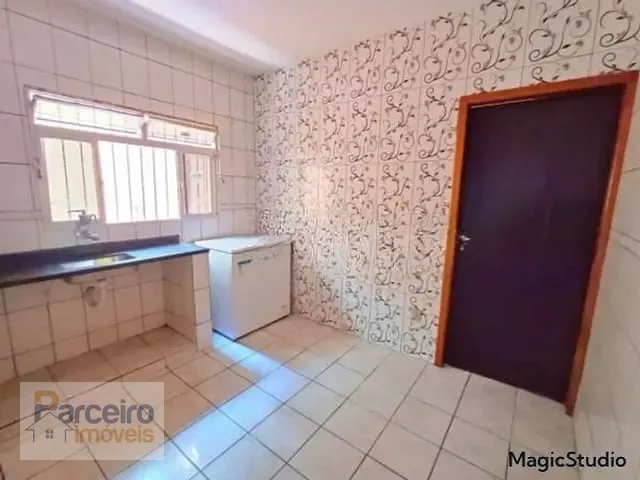 Casa 4 quartos e 2 banheiros, à venda, no bairro Jardim Helena em São Paulo