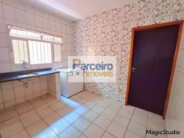 Casa 4 quartos e 2 banheiros, à venda, no bairro Jardim Helena em São Paulo