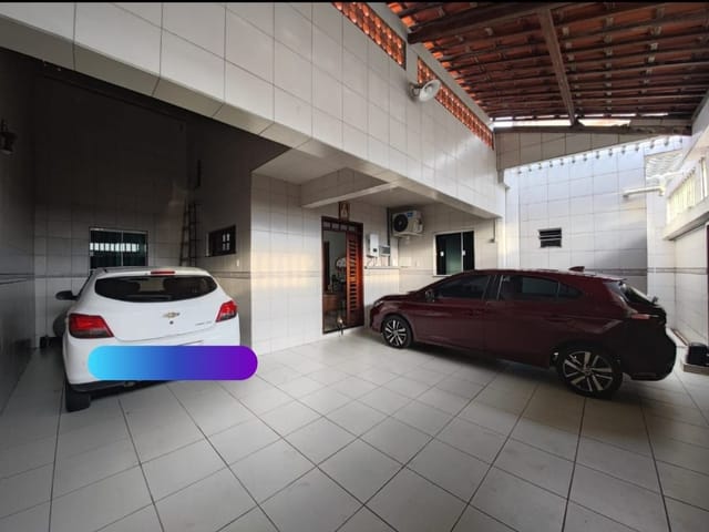 Casa com 363m² 5 quartos e 2 banheiros, à venda, no bairro Parquelândia em Fortaleza