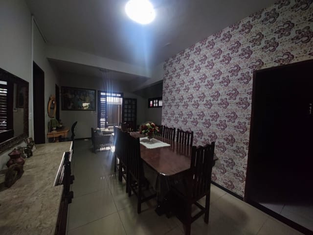 Casa com 363m² 5 quartos e 2 banheiros, à venda, no bairro Parquelândia em Fortaleza