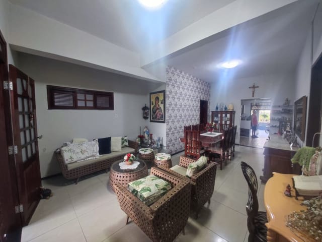 Casa com 363m² 5 quartos e 2 banheiros, à venda, no bairro Parquelândia em Fortaleza