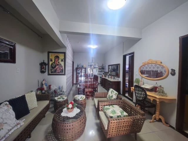 Casa com 363m² 5 quartos e 2 banheiros, à venda, no bairro Parquelândia em Fortaleza