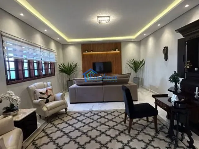 Casa com 300m² 4 quartos e 3 banheiros, à venda, no bairro Vila Suiça em Indaiatuba