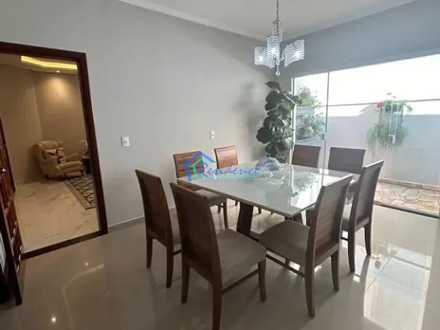 Casa com 300m² 4 quartos e 3 banheiros, à venda, no bairro Vila Suiça em Indaiatuba