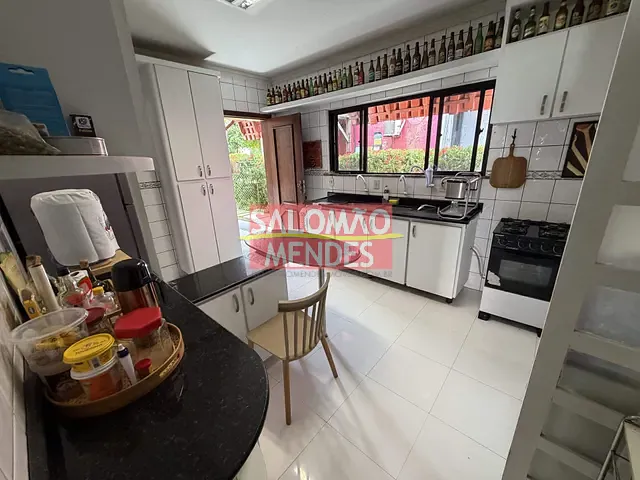 Casa 5 quartos e 6 banheiros, à venda, no bairro Parque Verde em Belém