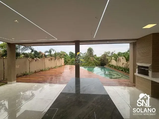 Casa com 560m² 5 quartos e 7 banheiros, à venda, no bairro Condomínio do Lago em Goiânia