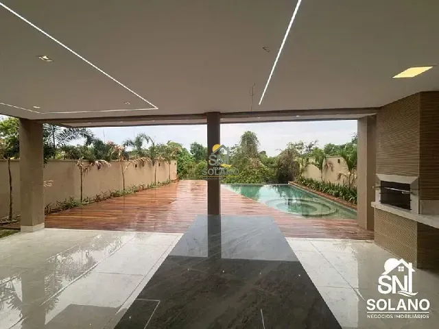 Casa com 560m² 5 quartos e 7 banheiros, à venda, no bairro Condomínio do Lago em Goiânia