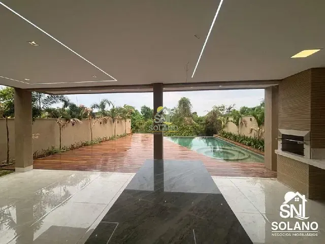 Casa com 560m² 5 quartos e 7 banheiros, à venda, no bairro Condomínio do Lago em Goiânia