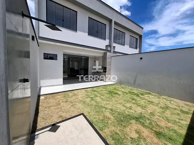 Casa 3 quartos e 2 banheiros, à venda, no bairro Jardim Belvedere em Volta Redonda