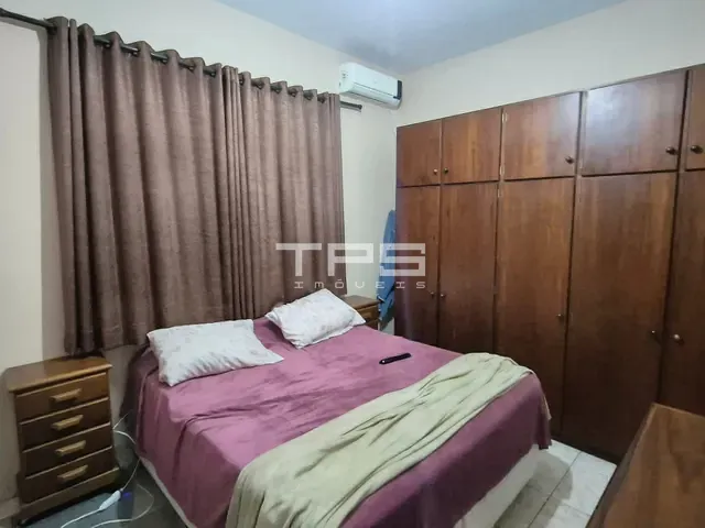 Casa 3 quartos e 2 banheiros, à venda, no bairro Parque do Sol em Guaratinguetá