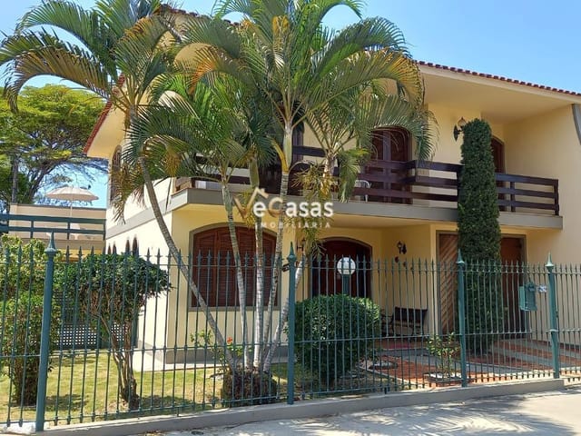 Casa com 245m² 4 quartos e 3 banheiros, à venda, no bairro Jardim Mariléa em Rio das Ostras