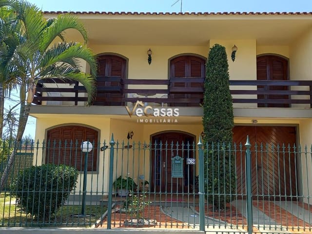 Casa com 245m² 4 quartos e 3 banheiros, à venda, no bairro Jardim Mariléa em Rio das Ostras